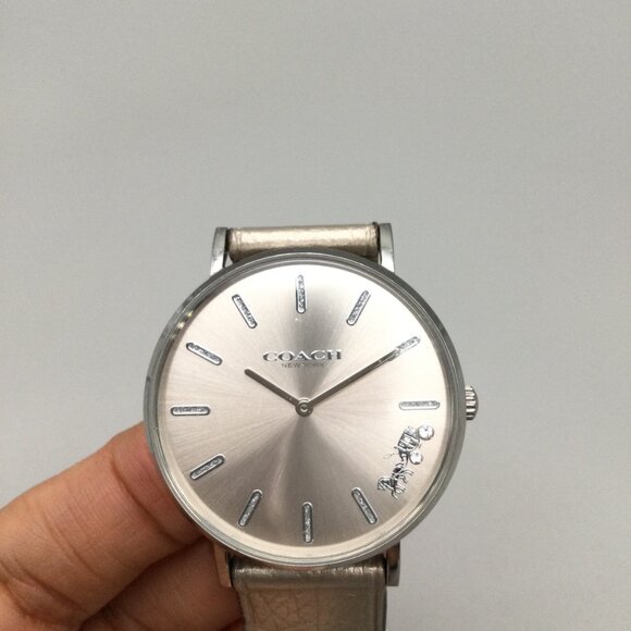 Coach Perry Watch Women 36mm Silver Tone Champagne Leather Band New Battery main image 7